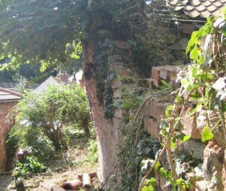 wall in need of rebuilding